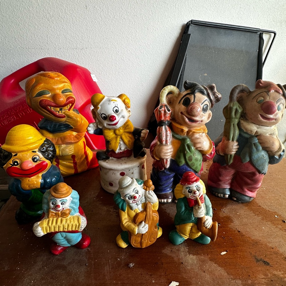Colorful Clown Vintage Set